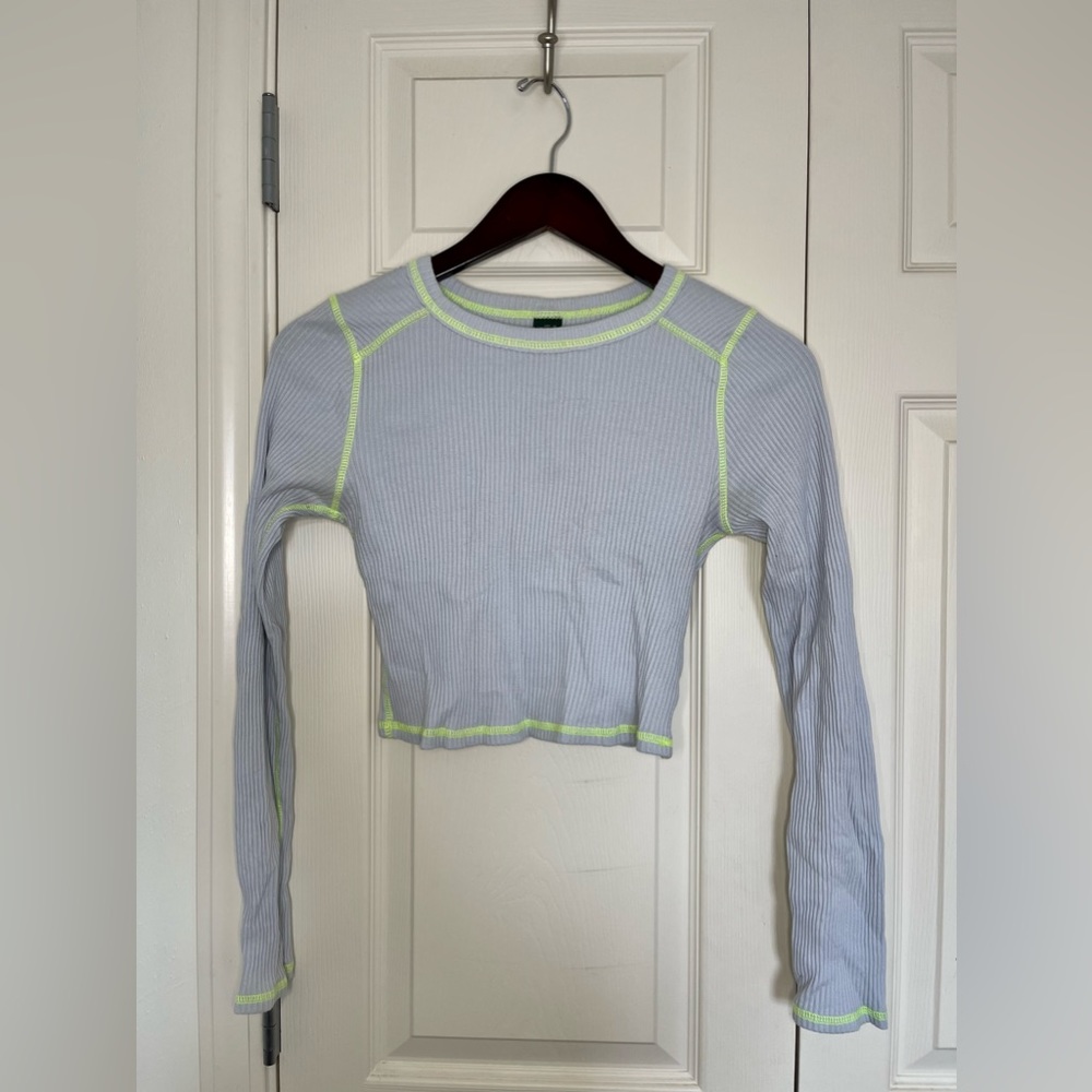 Blue ribbed long sleeve crop